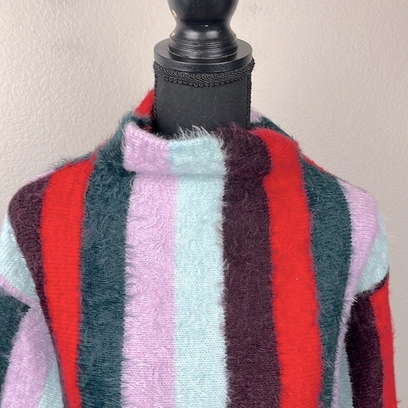 Blank NYC The Mad Hatter Sweater Eyelash Black Stripes Mock Neck Soft Top M NEW - Picture 5 of 11